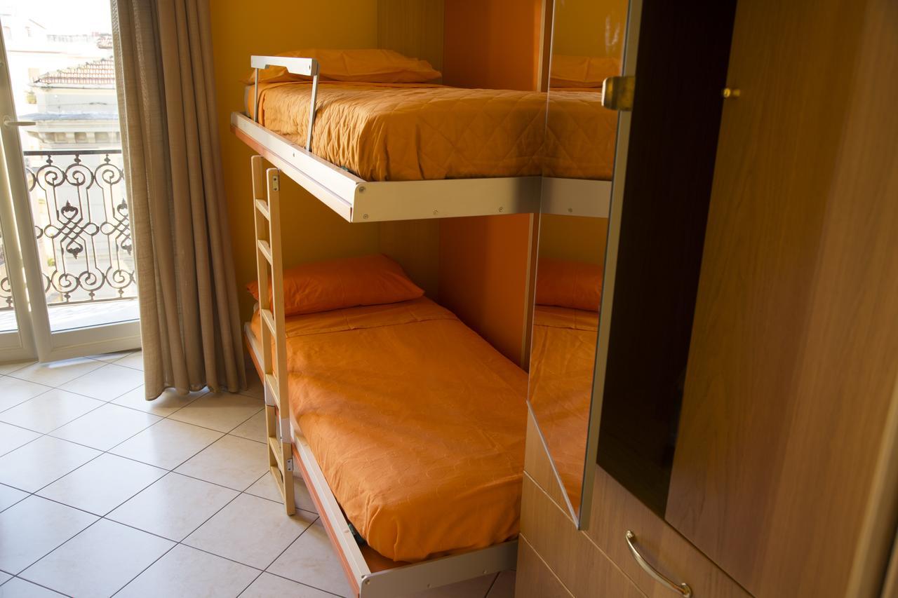 Al Centro E Meglio B&B Naples Extérieur photo