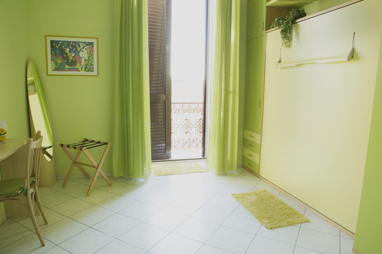 Al Centro E Meglio B&B Naples Extérieur photo